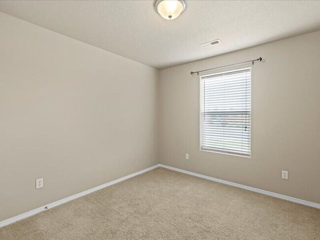 Building Photo - 6416 Three Rivers Dr