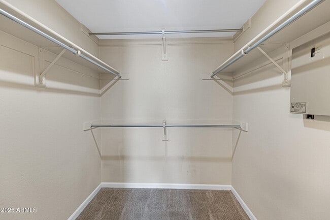 Building Photo - 6503 N 10th Pl