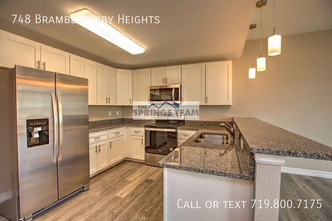 Building Photo - 748 Brambleberry Hts