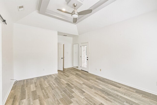 Building Photo - 27 Hornsilver Pl