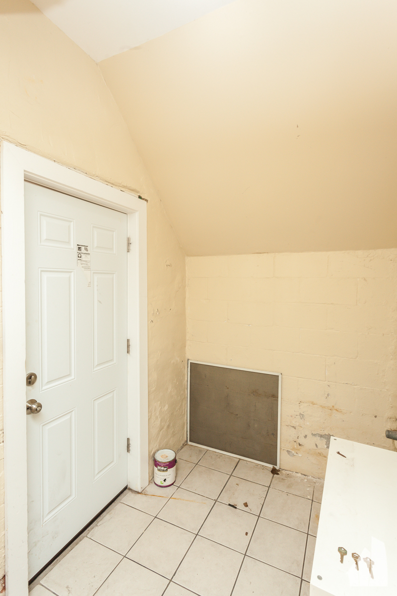 Building Photo - 948 W Willow St