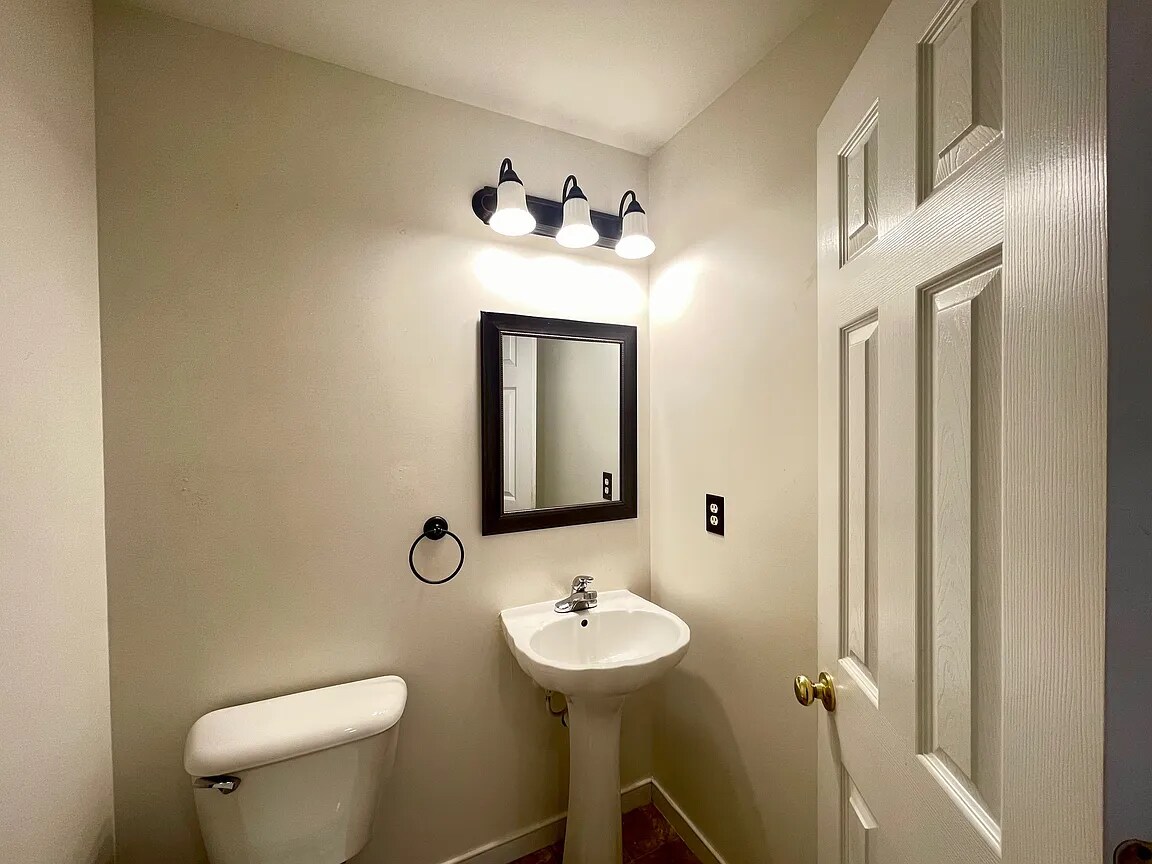 Building Photo - 3730 Carrie Ridge Ct
