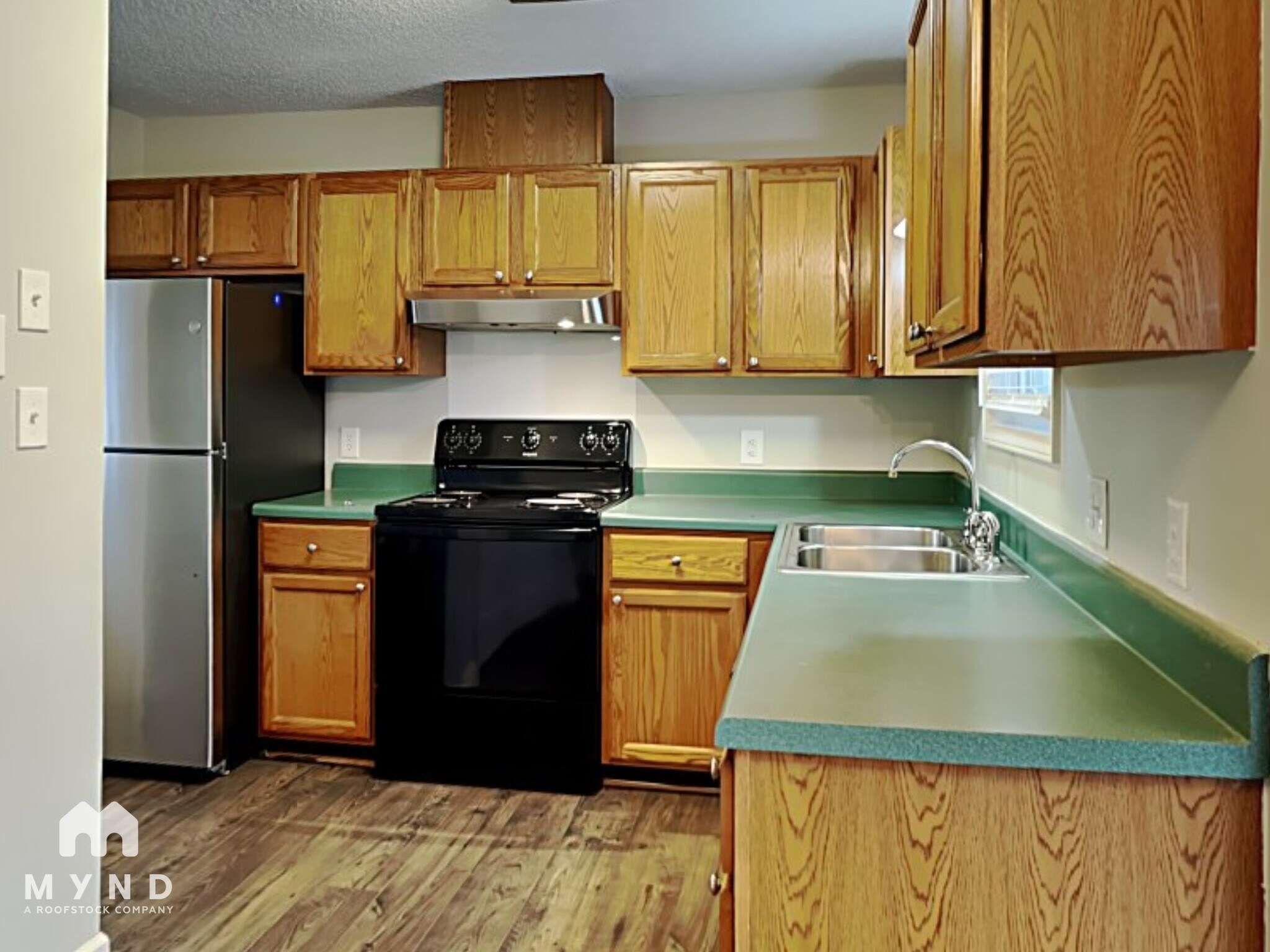 Building Photo - 2024 Julian Ln