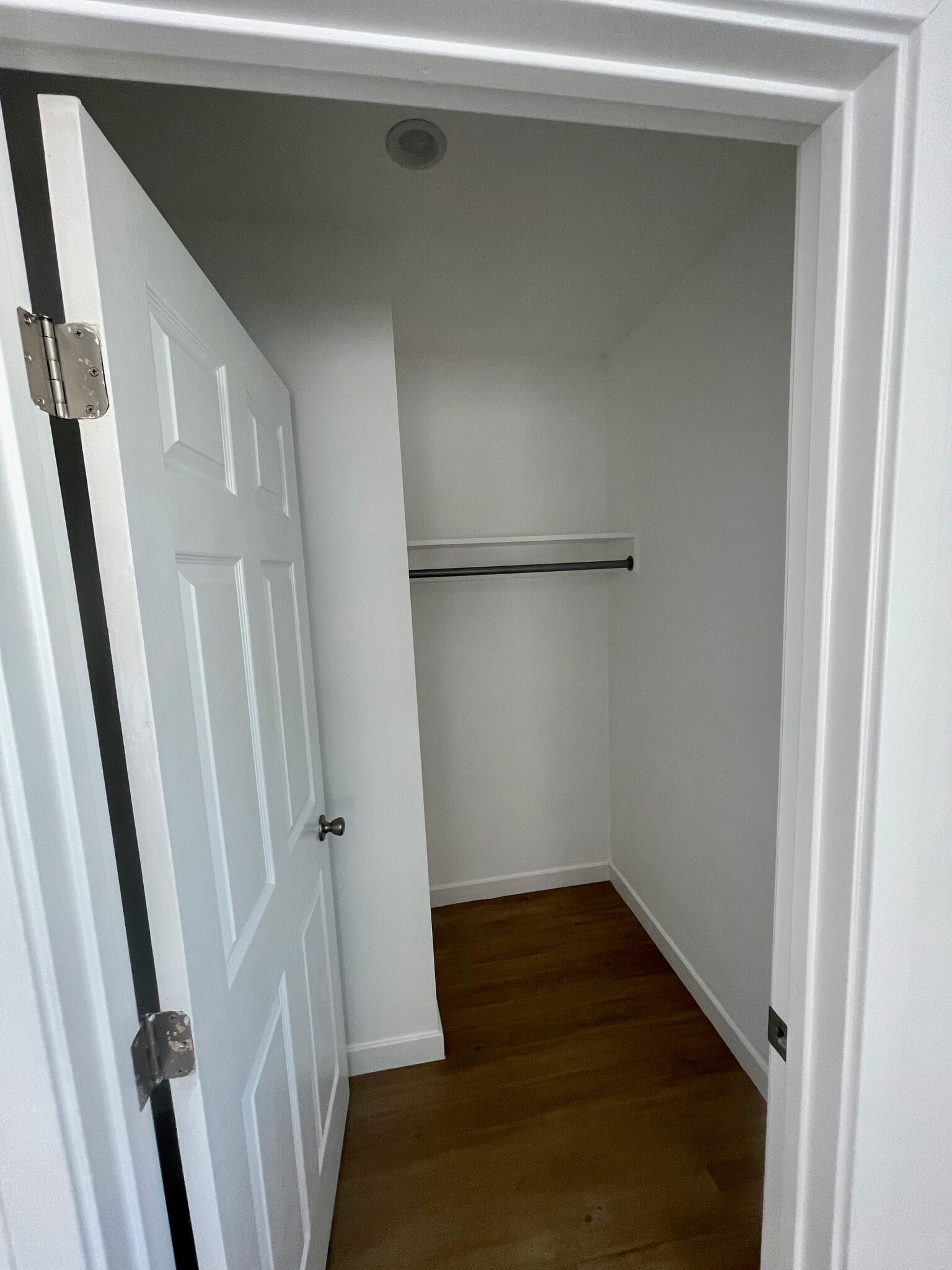 Walk-In Closet - 3542 W 132nd St