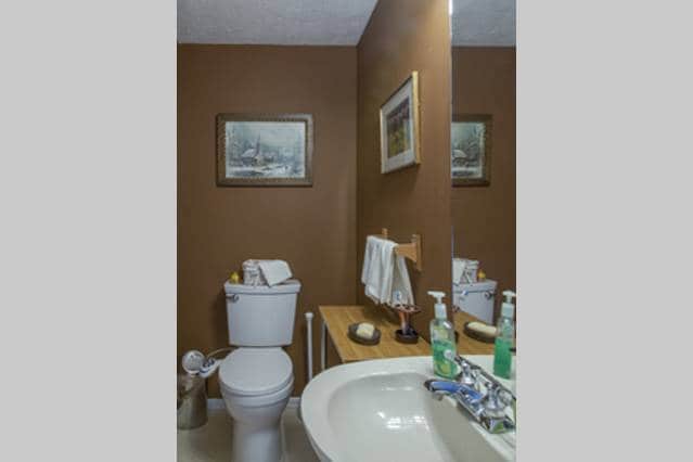 Building Photo - 700 Jamesville Ave