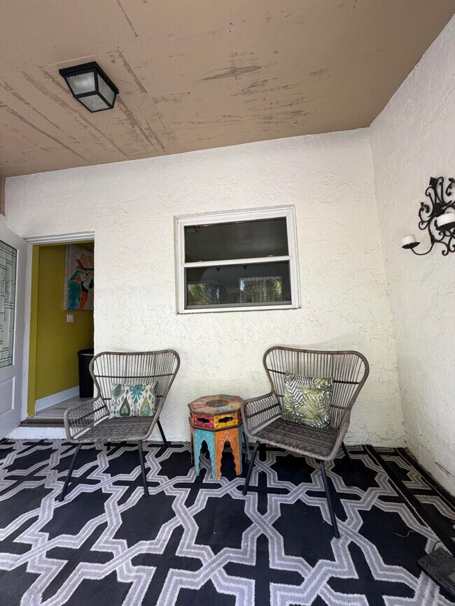 Building Photo - 515 Ardmore Rd