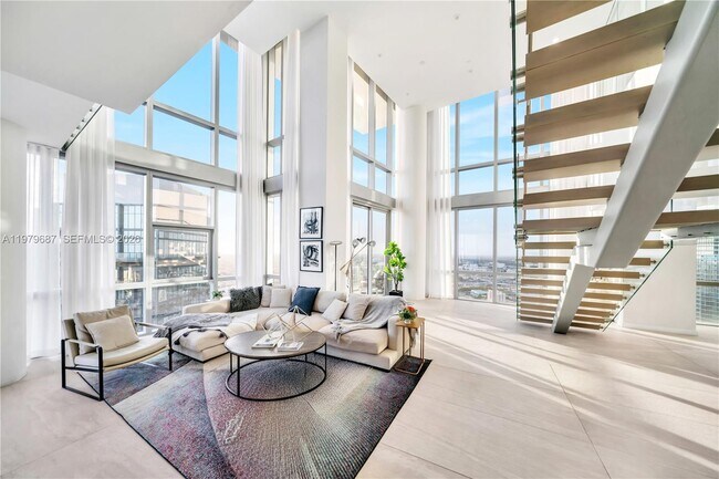 Building Photo - 851 NE 1st Ave