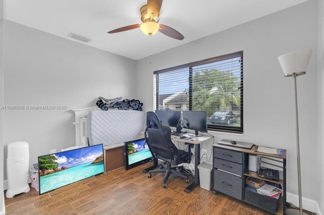 Building Photo - 1499 Yellowthroat St