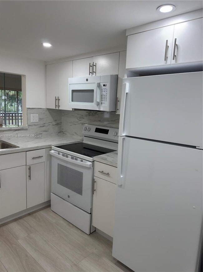 Building Photo - 11291 SW 88th St