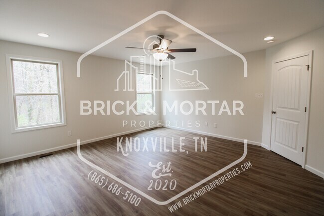 Building Photo - 4819 McCloud Rd