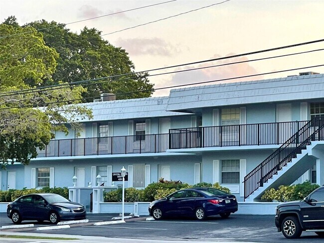Building Photo - 4291 NW 9th Ave