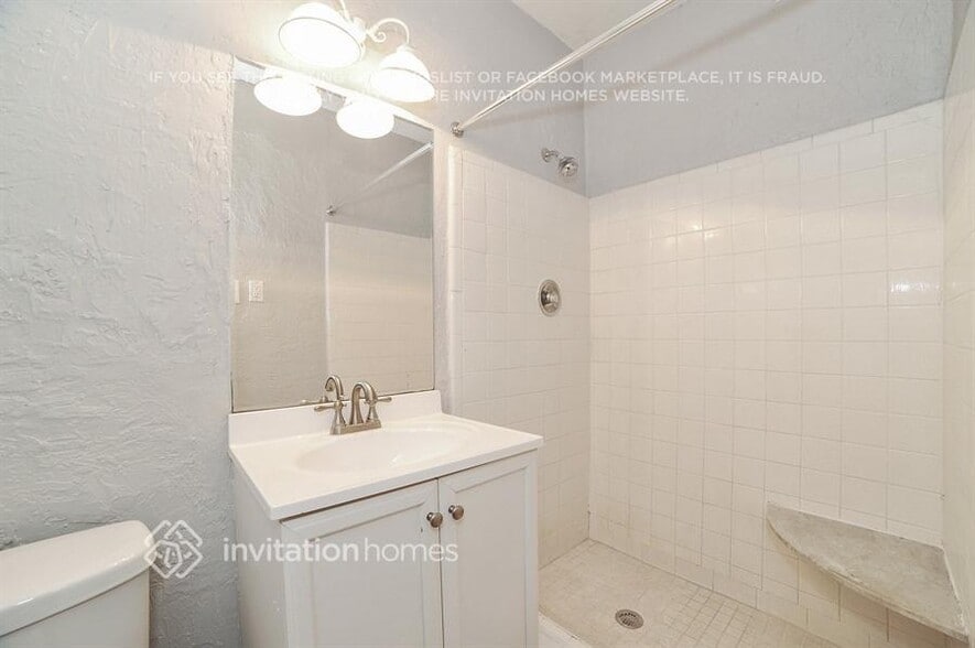 Building Photo - 9501 88th Way N