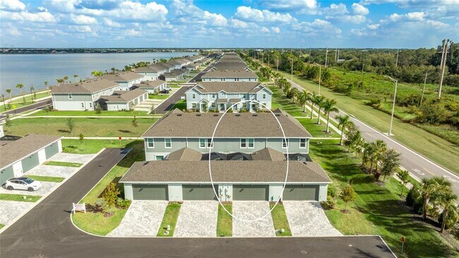 Building Photo - 1808 Fender Ln