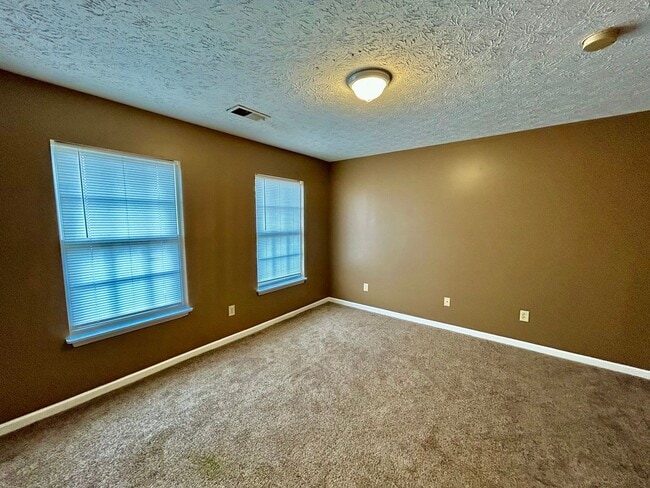 Building Photo - 221 Simba Way