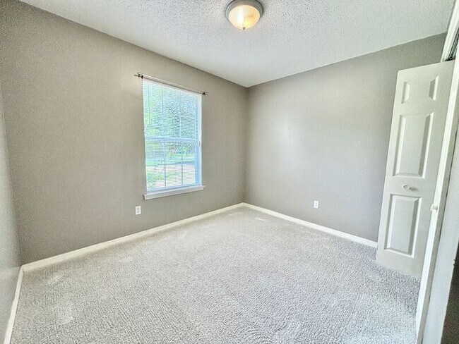 Building Photo - 7514 Bowers Dr