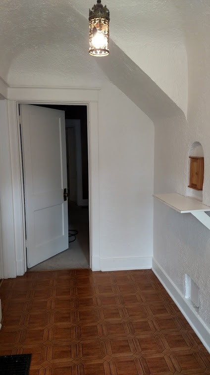 Building Photo - Great 1st Floor Duplex in Shadyside!