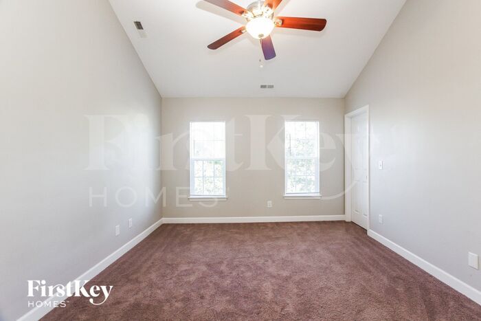 Building Photo - 7433 Sparkleberry Dr