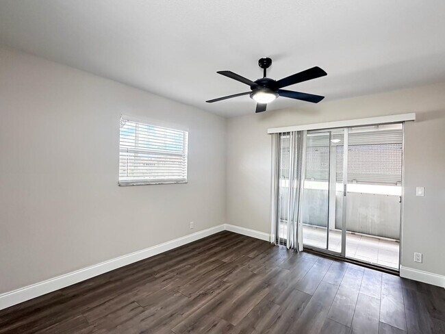 Building Photo - 268 Saxony Cir