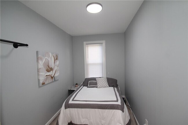 Building Photo - 2366 Spencerport Rd