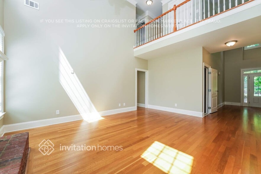 Building Photo - 145 Little Barley Ln