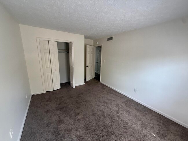 Building Photo - 909 Gregory Way