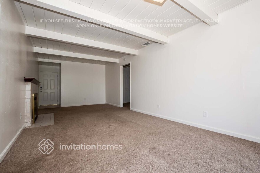 Building Photo - 6039 36th Ave