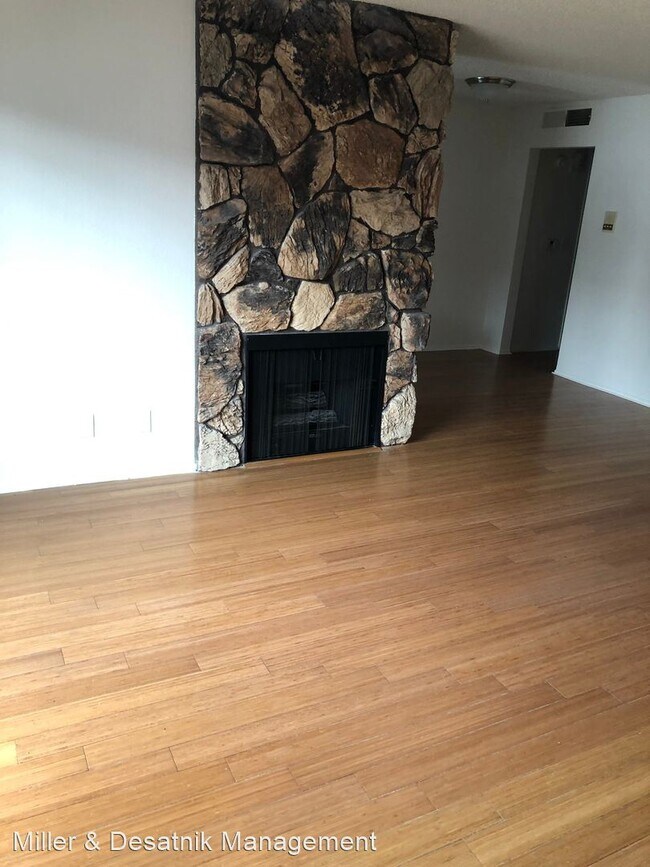 Building Photo - 11806 Mayfield Ave