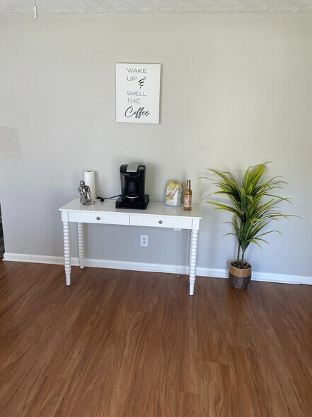 Building Photo - Room in Duplex on New Dawn Ct