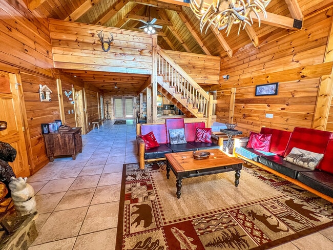 Building Photo - 169 Dream Mountain Rd