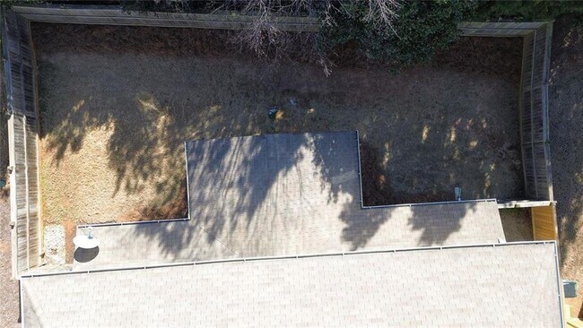 Building Photo - 414 Spring View Dr