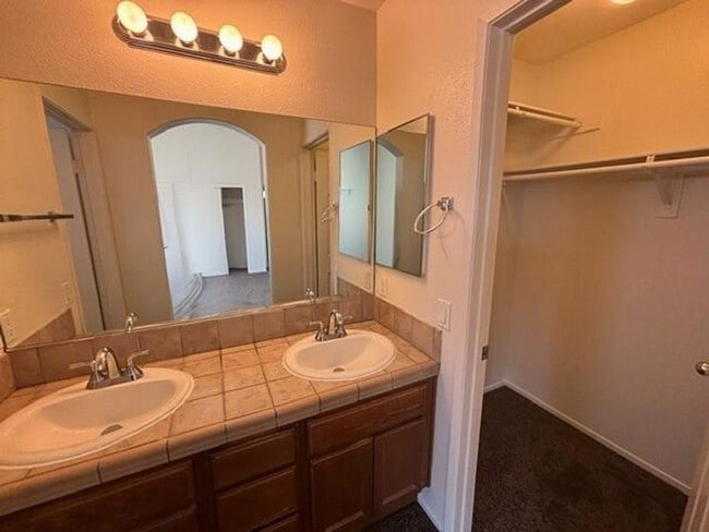 Building Photo - 2449 Ensenada Dr