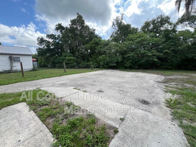 Building Photo - 6536 SE 221st St
