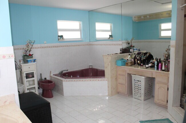 Building Photo - 13847 Geranium Pl