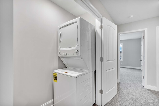 Building Photo - Sango Square # 205