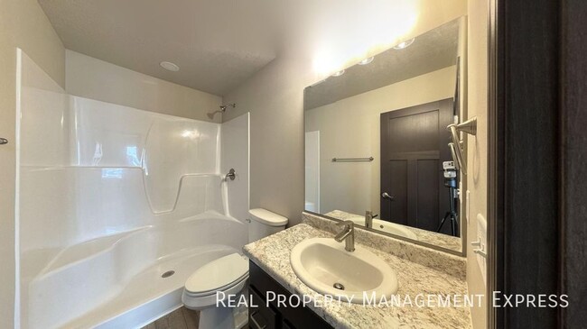 Building Photo - 5911 S Whisper Creek Pl