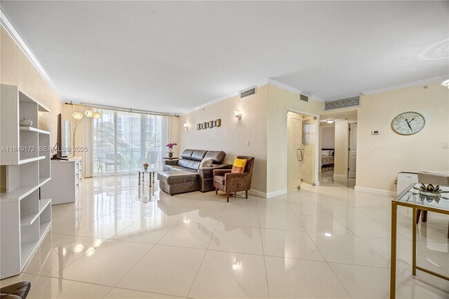 Building Photo - 3001 S Ocean Dr