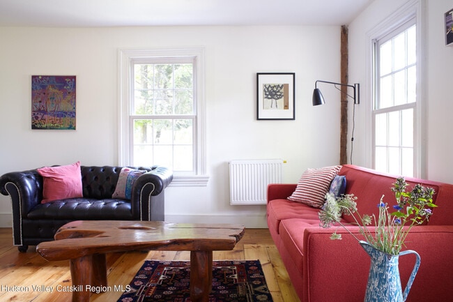 Building Photo - 203 Big Woods Rd