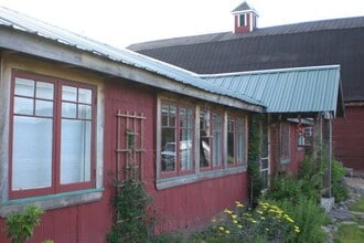 Building Photo - 40 Henry Houghtaling Rd