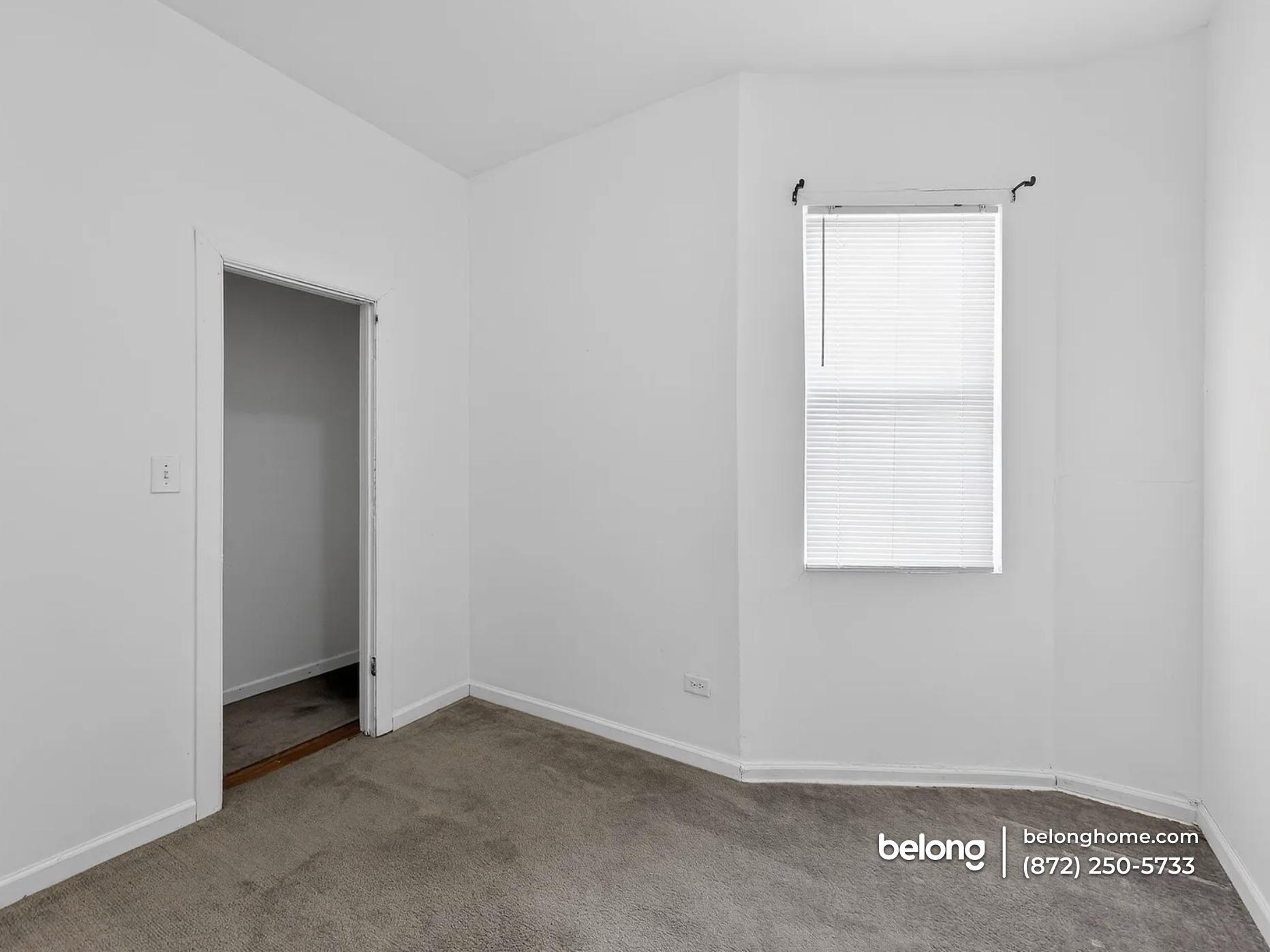Building Photo - 1144 W 68th St