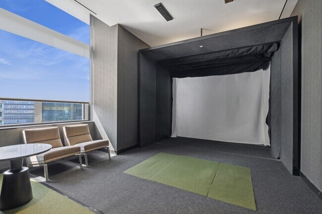 Building Photo - 99 Hudson St