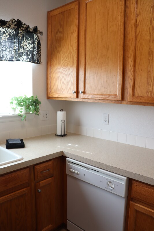 Building Photo - 4695 Hahns Peak Dr