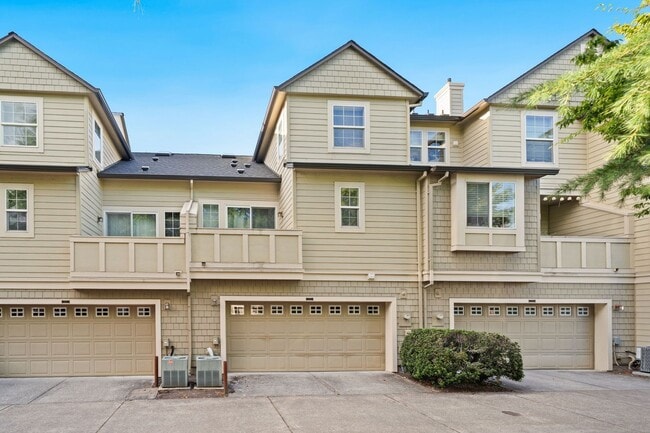 Building Photo - 6610 NE Rosebay Dr