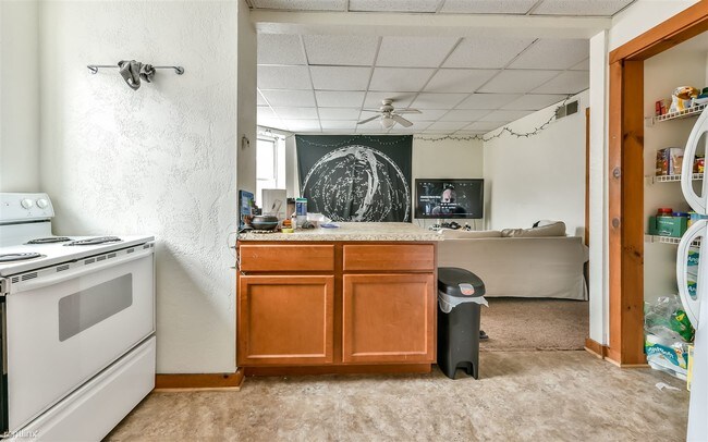 Building Photo - 513 Zulema St