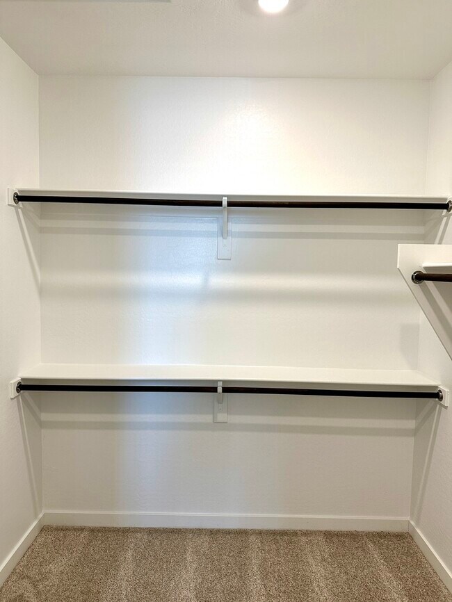 Building Photo - Amazing NEWER Lennar home in Hawes Crossing