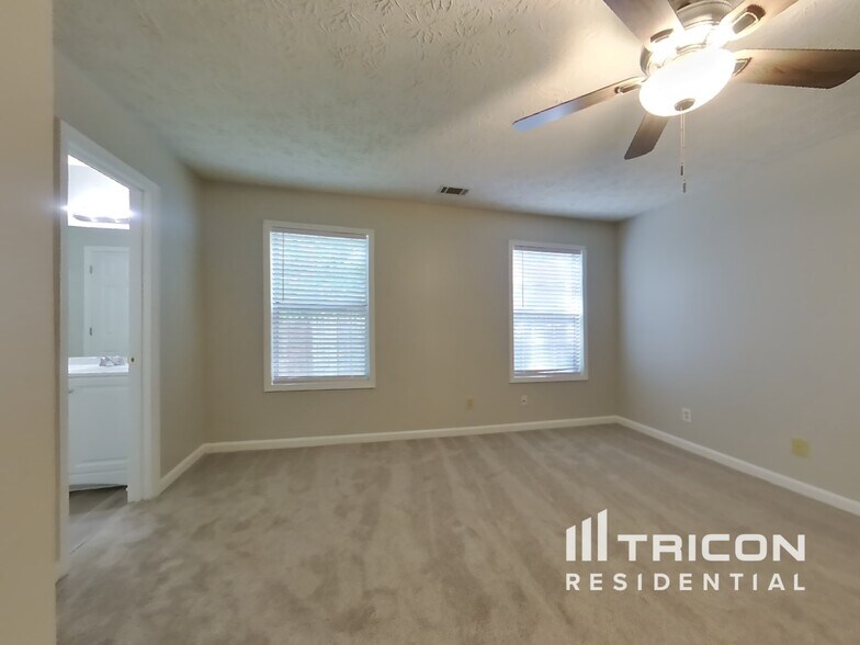 Building Photo - 4265 Tenneyson Ln