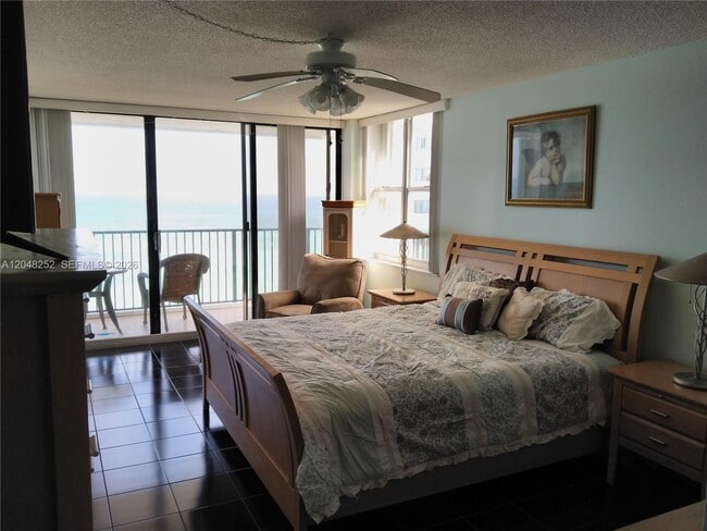 Building Photo - 2101 S Ocean Dr