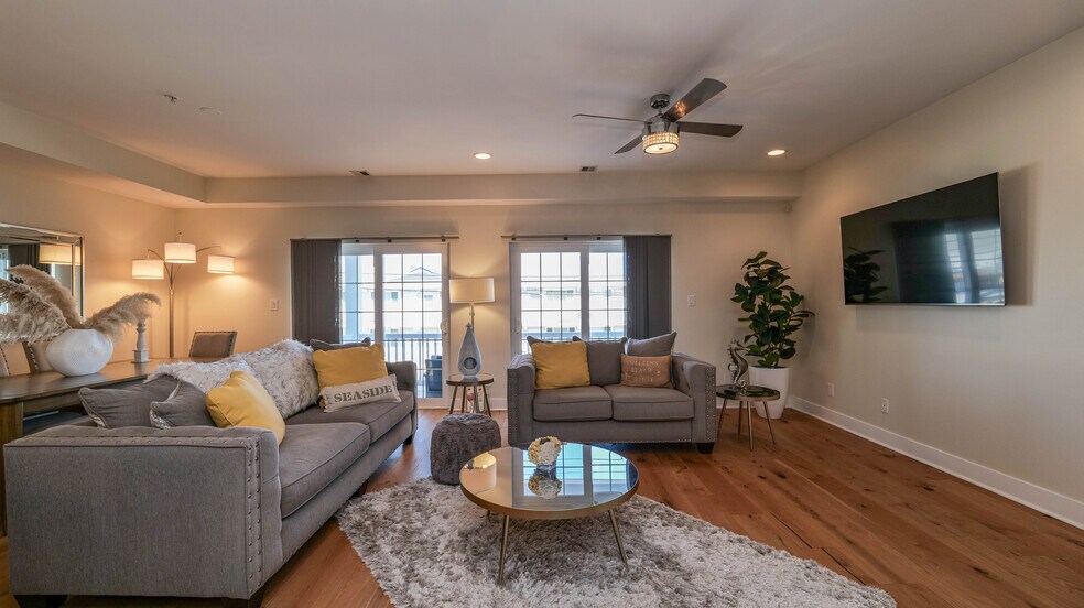 Building Photo - 210 N Madison Ave