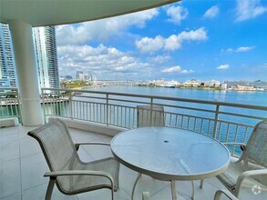 Building Photo - 888 Brickell Key Dr