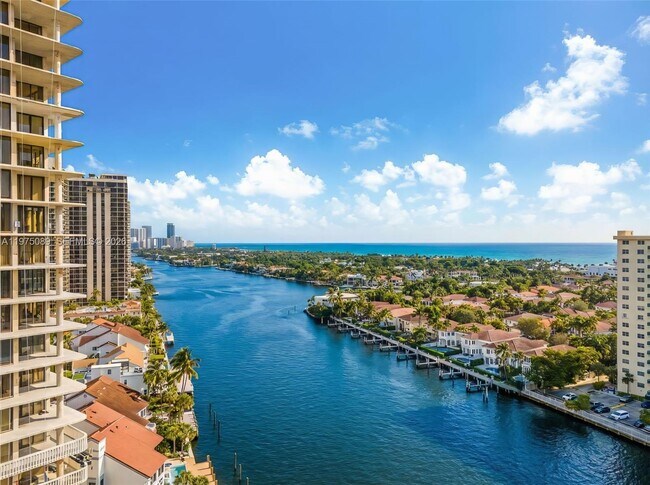 Building Photo - 19355 Turnberry Way