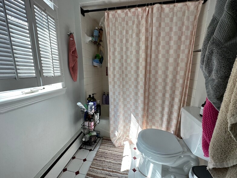 Building Photo - 61 6th St